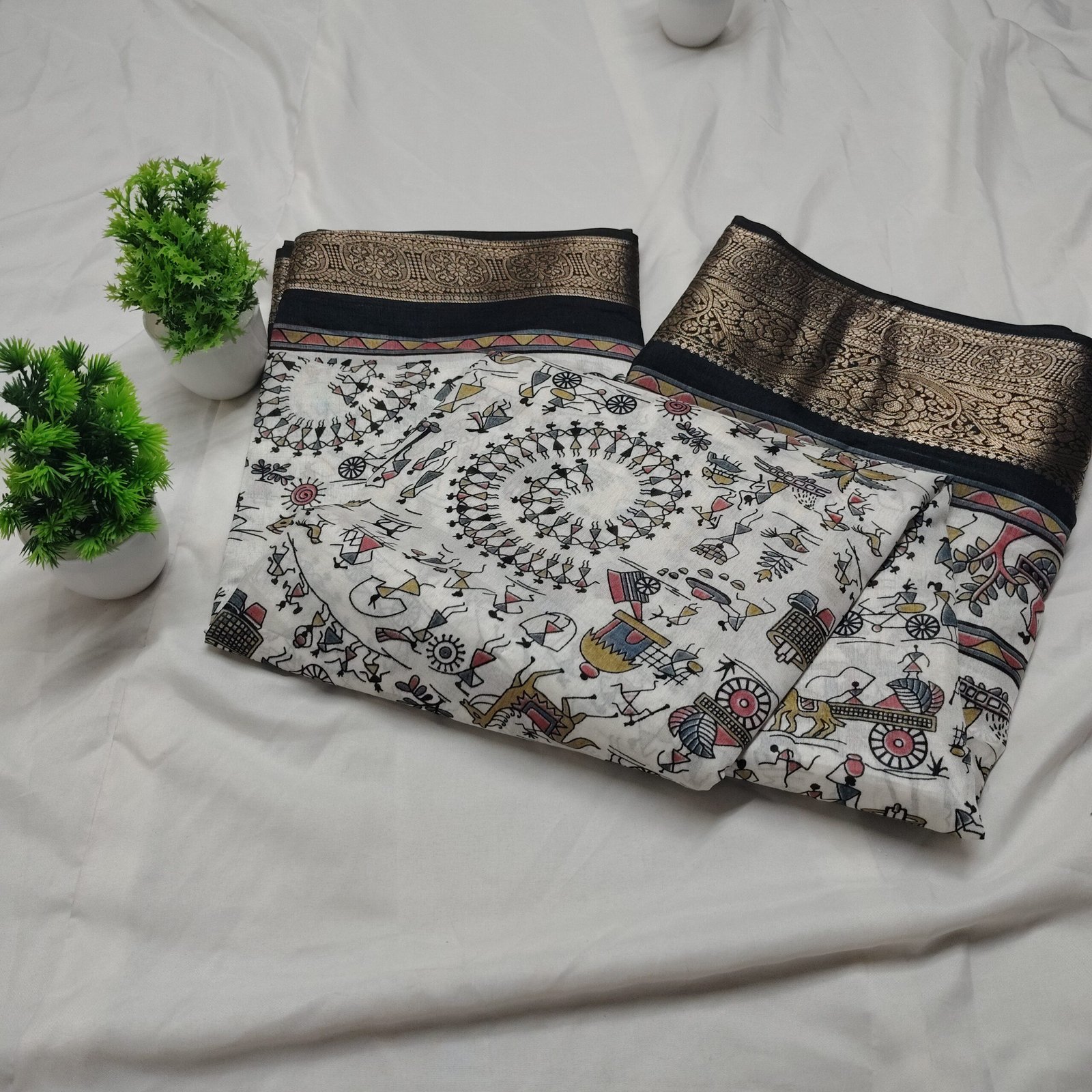 Warli Art Printed Saree - Image 3